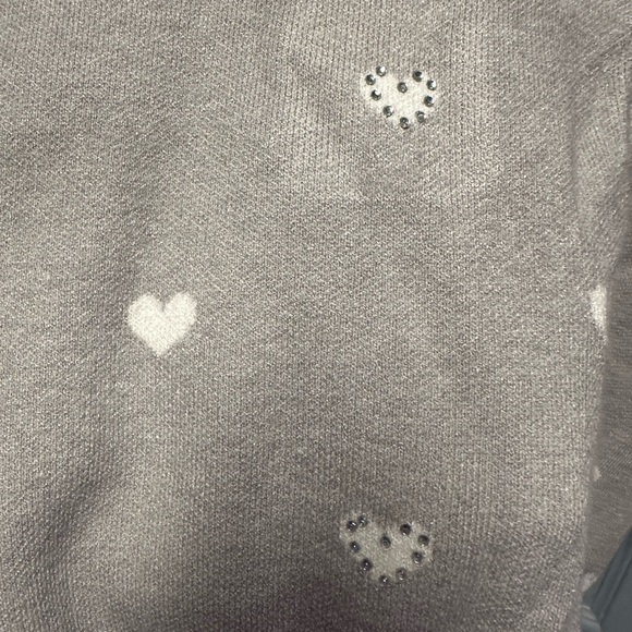 Adrienne Vittadini Light Gray Heart Sweater - Picture 4 of 4